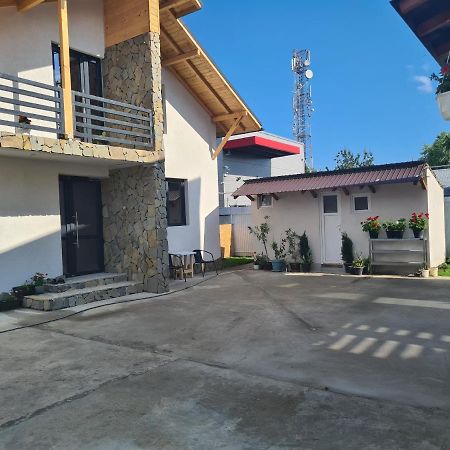 Luca'S Studio 2 ,Close To Therme Bucharest, Airport Otopeni Balotesti Zewnętrze zdjęcie